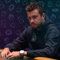 Difference between tournaments and cash games