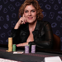 How to Leverage Position in Heads-up Texas Hold'em Matches